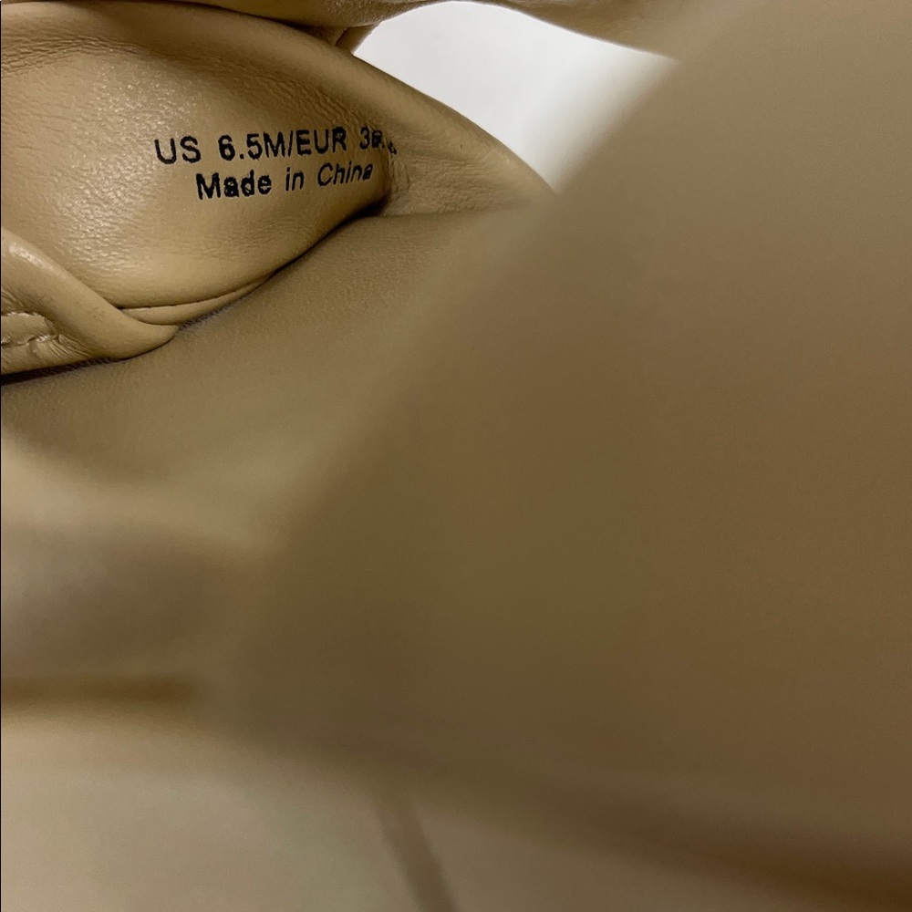 New Vince Reza Ankle Strap Sandal Size 6.5 - Picture 4 of 5